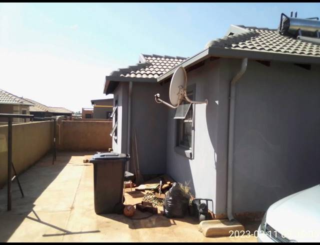 2 BEDROOM HOUSE FOR SALE IN THE ORCHARDS